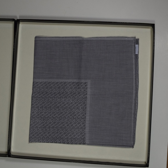 ZILLI LOGO GRAY Sartorial POCKET SQUARE - Picture 4 of 8
